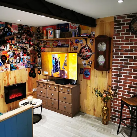 Nyaraló Brushwood *